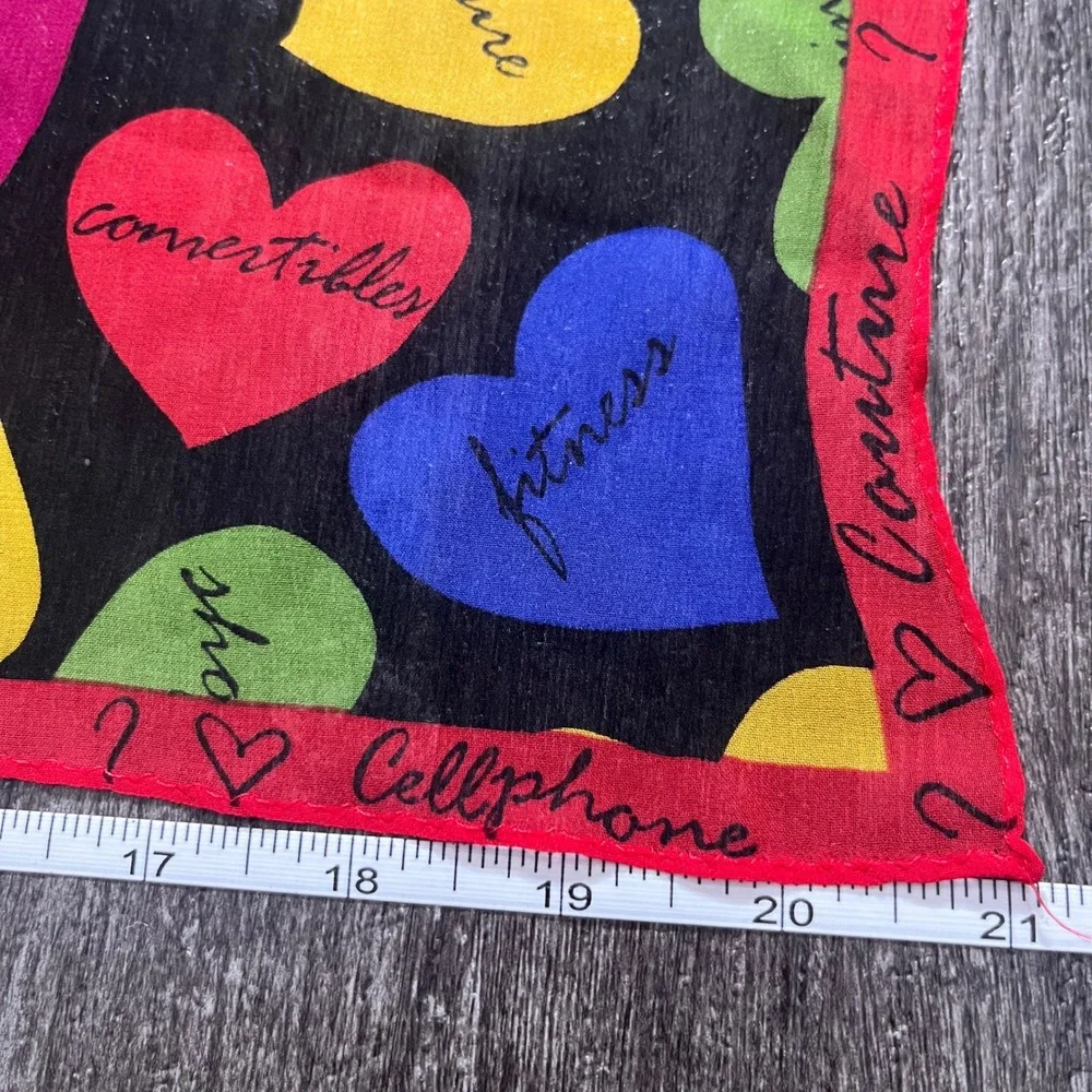 Vintage‎ Elaine Gold Couture Cellphones Shopping Hearts Print Scarf Neckerchief